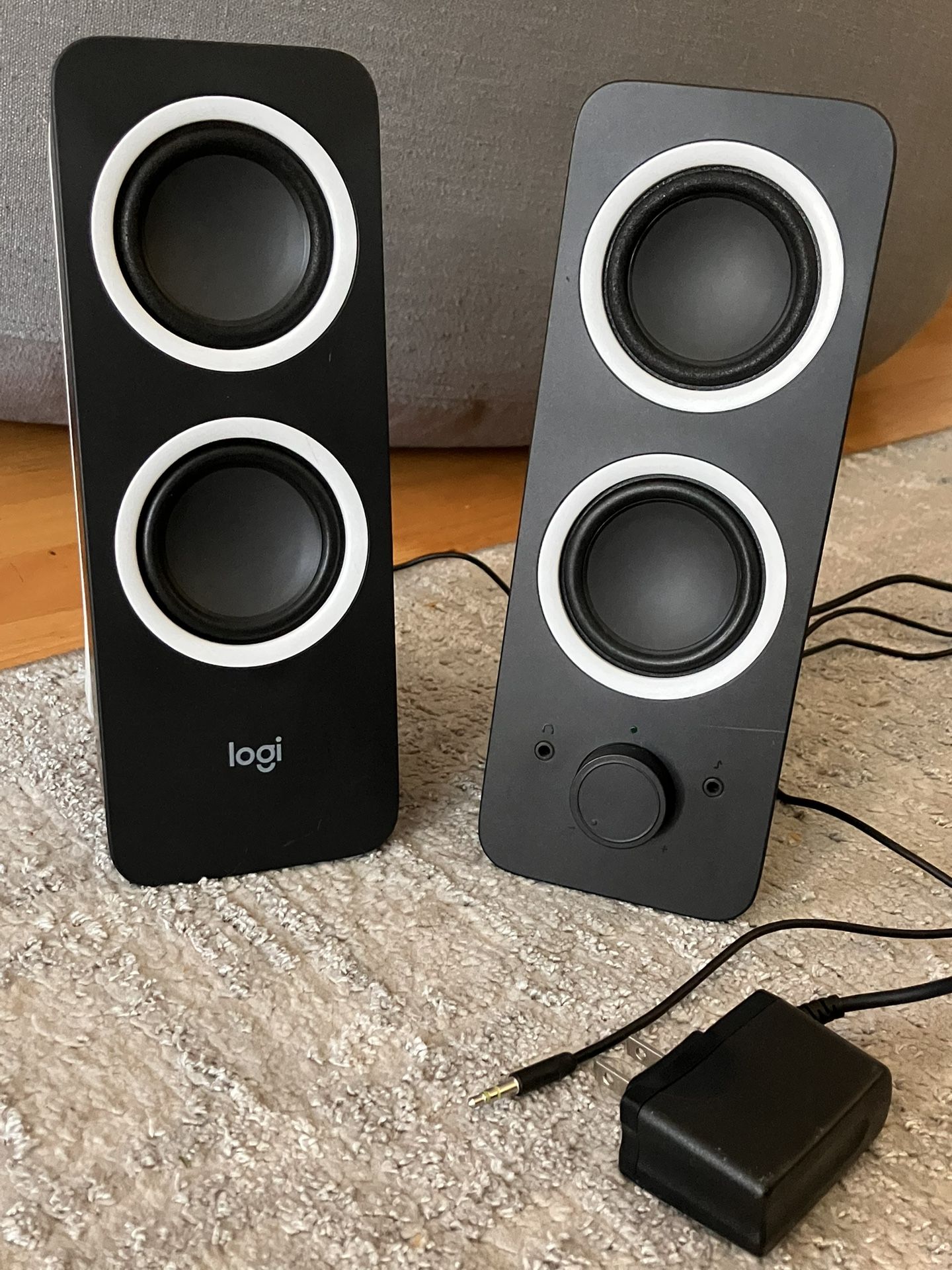 Logitech Z200 PC Speakers