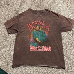 Graphic tee