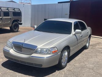 2006 Lincoln Town Car