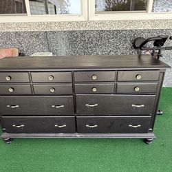 6 Drawer Dresser 