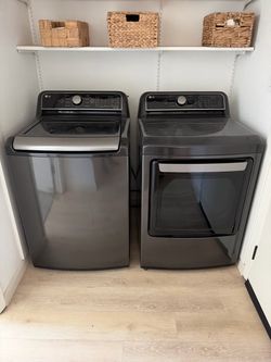LG Electric Washer/Dryer (New)