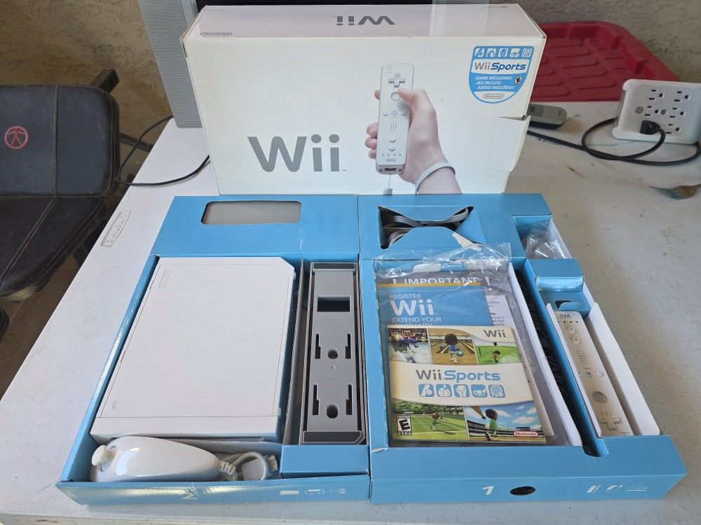 Nintendo Wii RVL-001 CIB