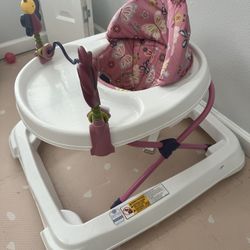 Babytrend Adjustable walker