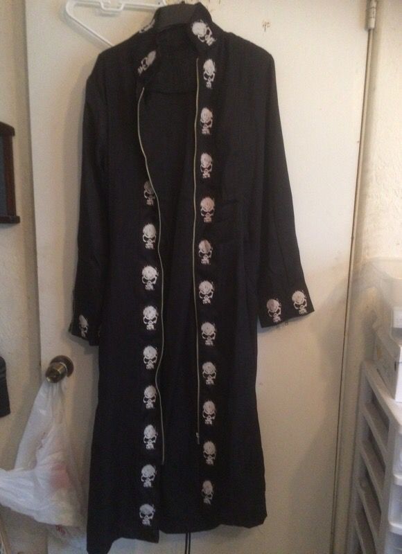 Long black jacket w skulls Halloween Goth