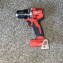 Milwaukee M18 Brushless Cordless 1/2 in. Compact Hammer Drill/Driver