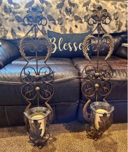 2 BEAUTIFUL WALL SCONCES