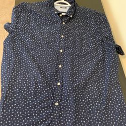 Men’s Izod Brand Short Sleeve Button Up Shirt, Size 2XL, Nautical Accents Design