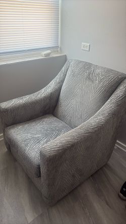 Loveseat/Lazyboy Chair