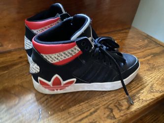 Adidas boy's sports shoes