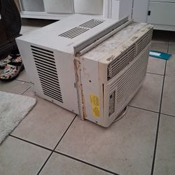 AC Window Unit