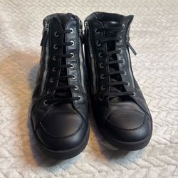 Size 10
