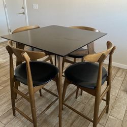 Modern Dining Table 