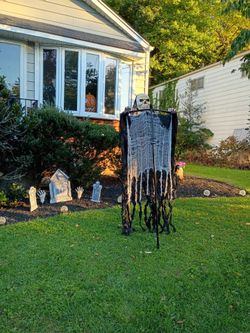 Halloween Skeleton Grim Reaper Yard Stake Decoration