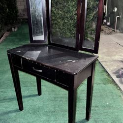 Small makeup Vanity desk table solid Wooden espresso with triple mirror
