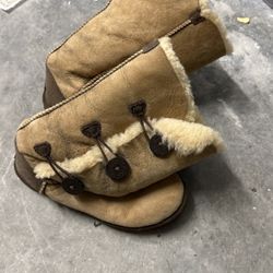 UGG Original US Size 7 Women 