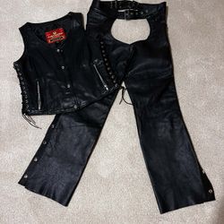 Woemn’s Leather Chaps And Vest.    Size Med