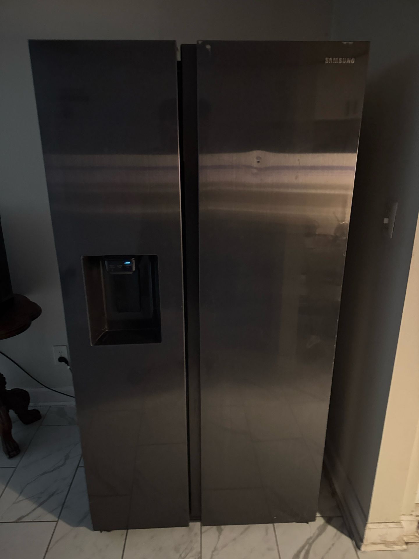 Side by Side Samsung Refrigerator