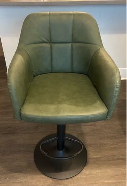 Adjustable height green swivel stool