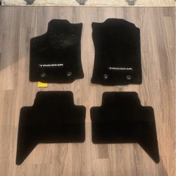 2018-2023 Toyota Tacoma Dealership Carpet Floor Mats (Black)