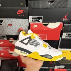 DS Jordan Vivid Sulfur 4s size 11W 9.5M