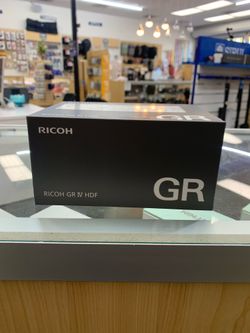 Ricoh GR IV HDF