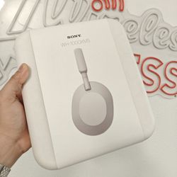 Sony WH-1000XM5 Headphones 