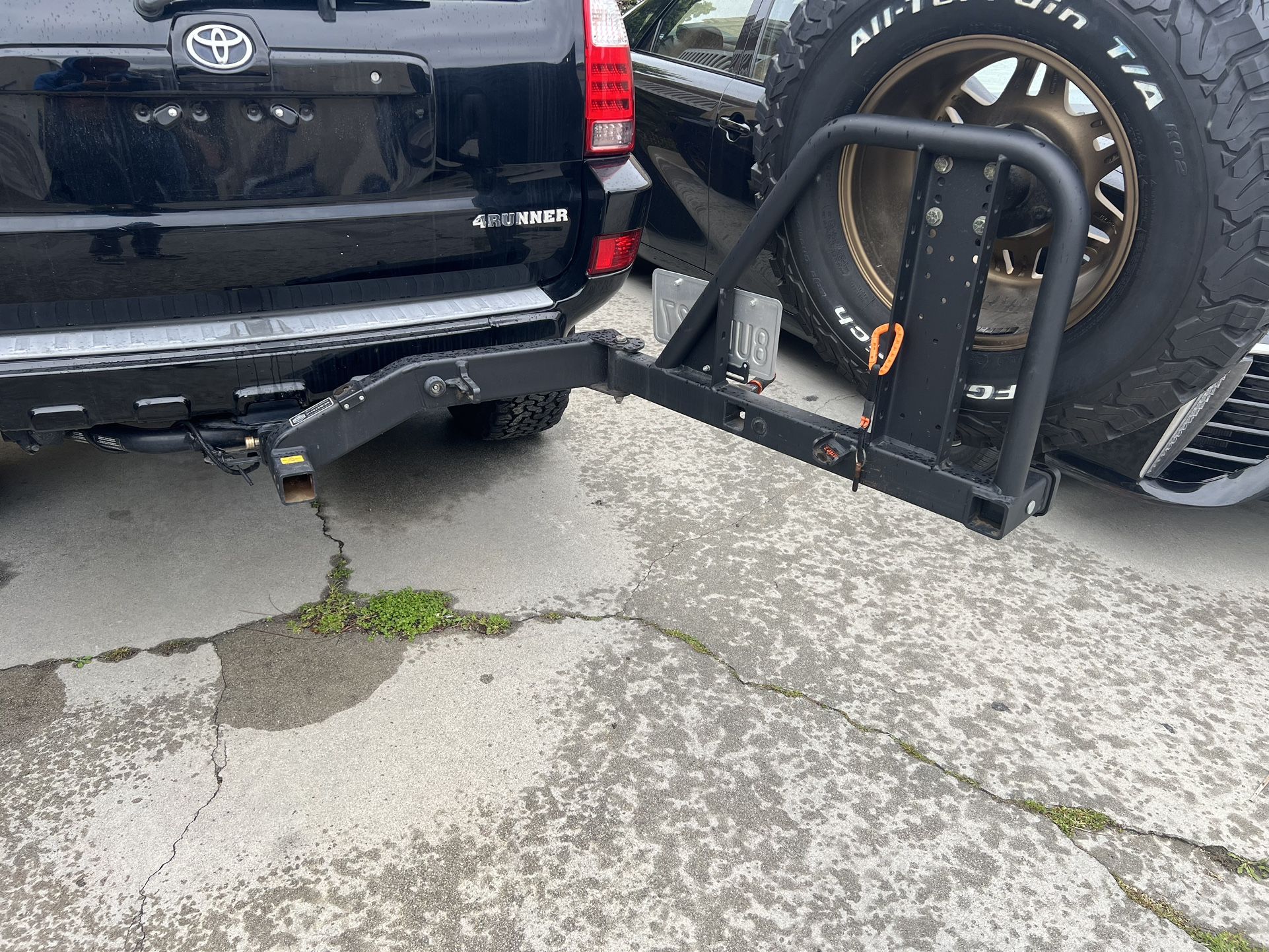 UltraSwing™ Multi-Fit Spare Tire Hitch Mount | RiGd Supply