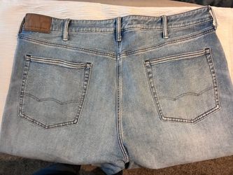 American Eagle Light Wash Denim pants