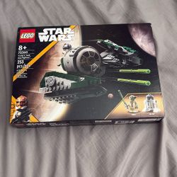 Unboxed LEGO Star Wars Yodas Starship