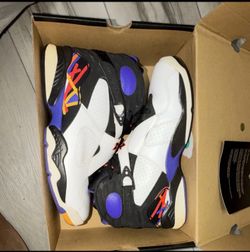 Size 9.5M - Jordan 8 Retro Three Peat 9.5/10 condition- $180 OBO