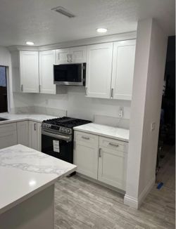 Kitchen Backsplash Quartz Countertops Cabinets