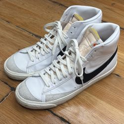  NIKE BLAZER MILD '77 VINTAGE SNEAKERS BLACK SWOOSH SIZE-US-9.5