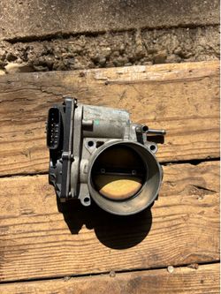 2005-2012 Nissan Xterra throttle body