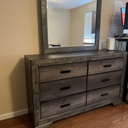 3 Piece JR furniture Bedroom Set