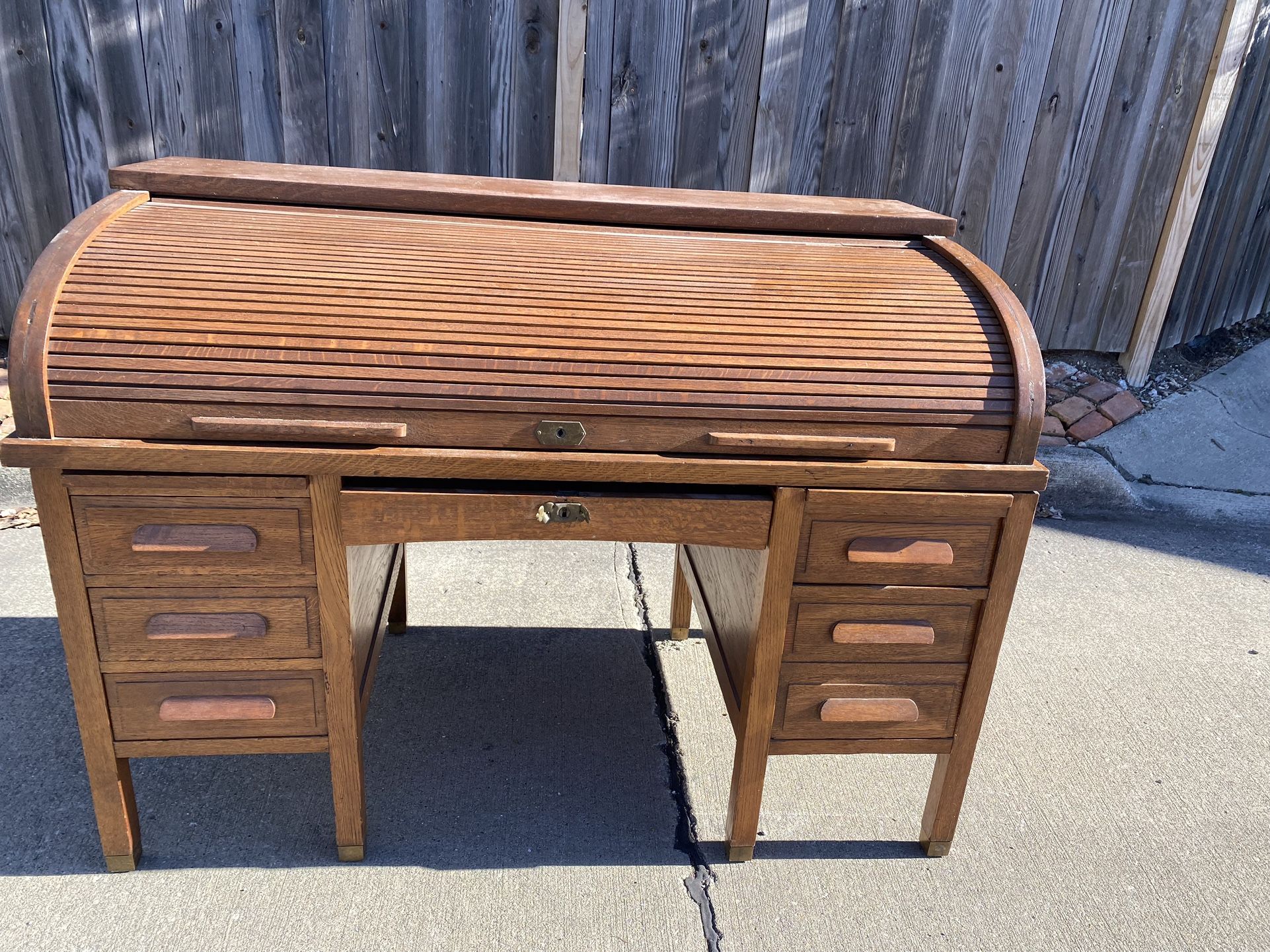 Awesome oak antique Roll top Desk