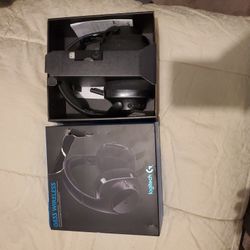 7.1 G533 WIRELESS SURROUND GAMING HEADSET