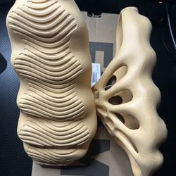 Adidas Yeezy 450 Cream Slide Size 8 New