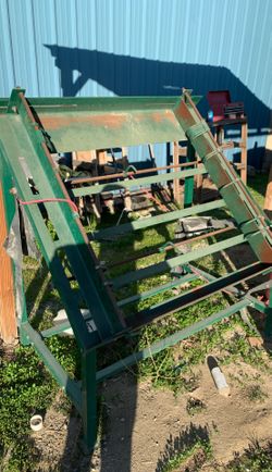 Pallet builder