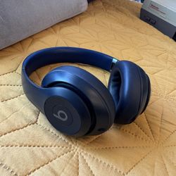 Beats Studio Pro Navy