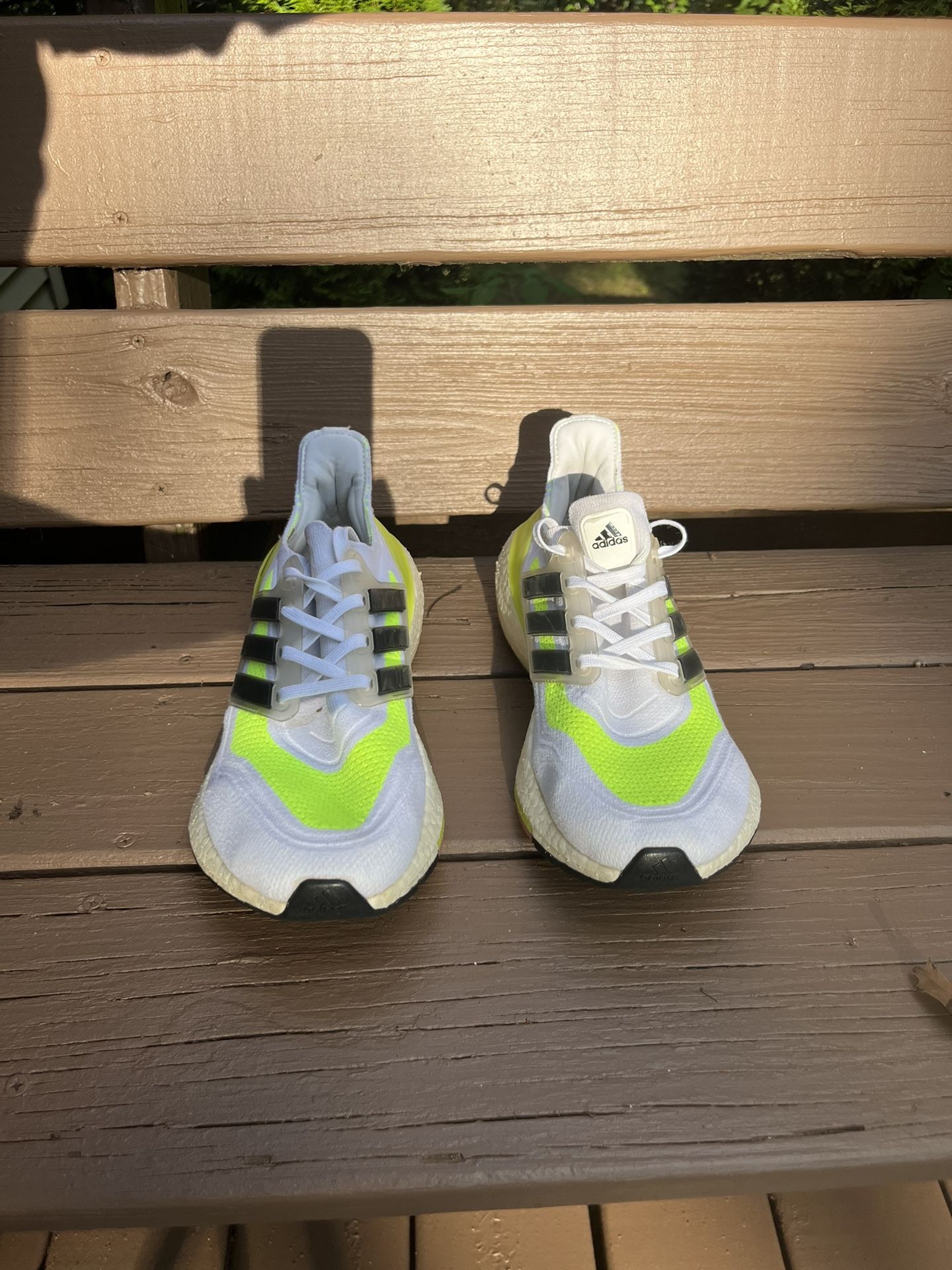 Adidas Ultraboost 21 White solar Yellow Black Volt