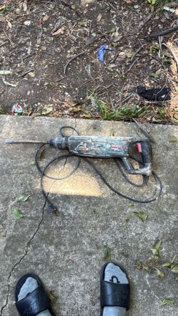 Chipping hammer
