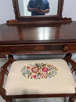 Antique vanity