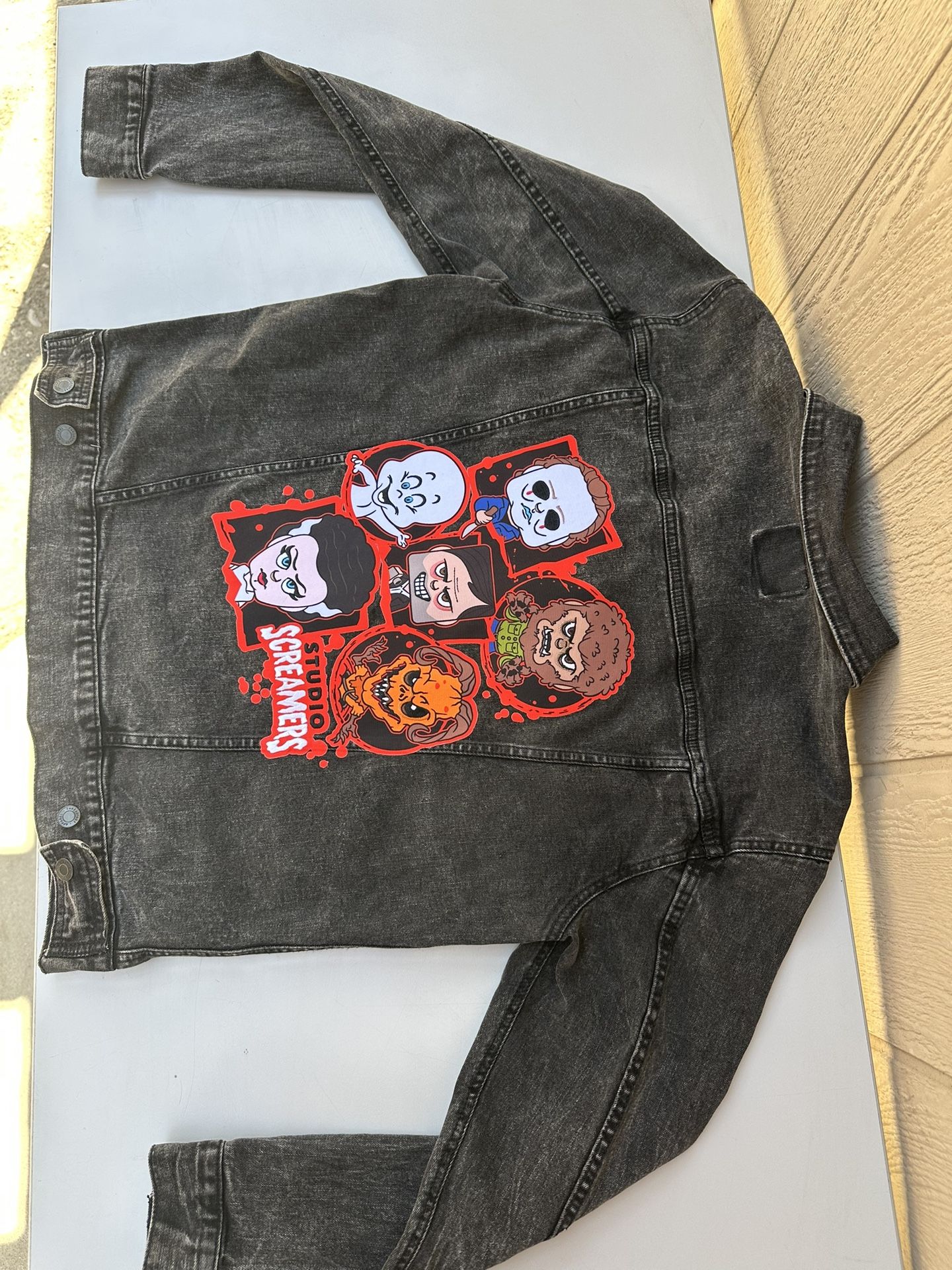 2022 Universal Studios Halloween Horror Nights Black Denim Jacket Med Screamers