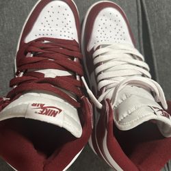 Air Jordan 1 Retro High OG 'Artisanal Red'