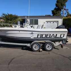 Robalo 1820 Center Console 