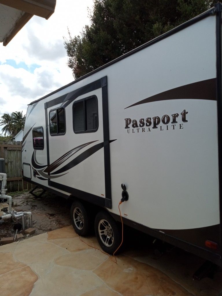 2017 Keystone Passport Ultra Light  10 Thousand Dollars List Price 