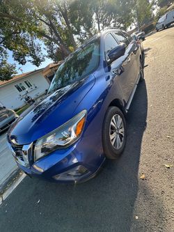 2017 Nissan Pathfinder