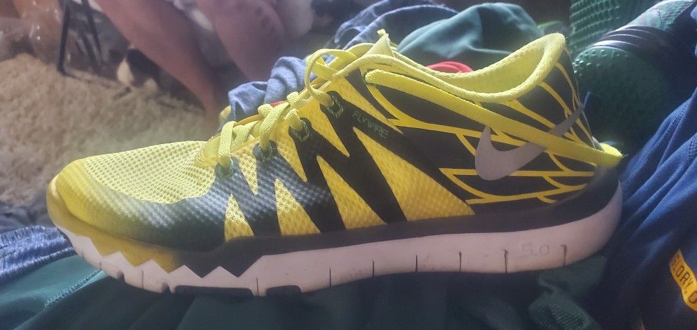 Nike Stuff. Make Offers