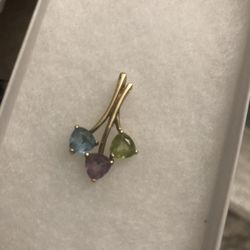 10k Yellow Gold Pendant 