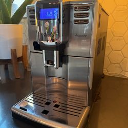 Saeco Incanto Carafe Super Automatic Espresso Machine Silver HD8917/48
